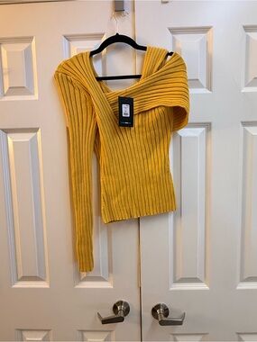 Women’s Ribbed Off-Shoulder Sweater - Mustard Yellow
